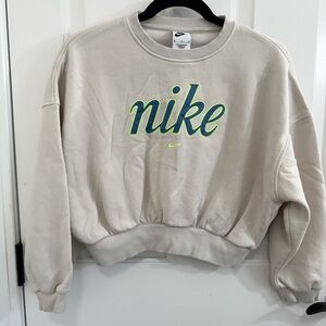 Nike Cream Sweater Girls